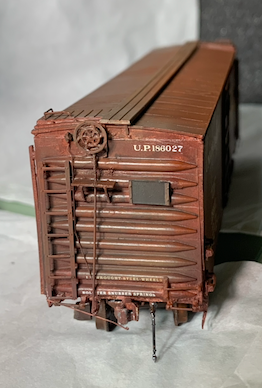 B end view of an HO scale UP box car.